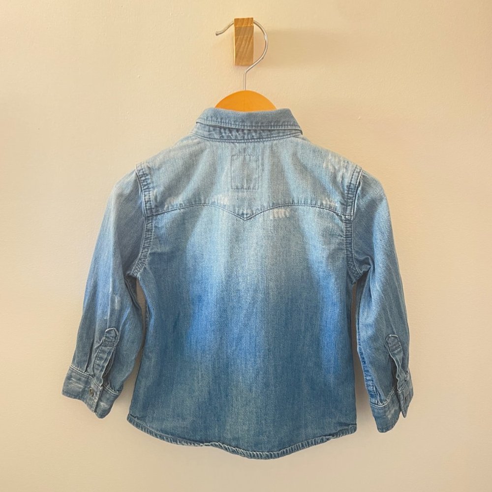 Levi's Baby Button Down Shirt - Picture 2 of 2